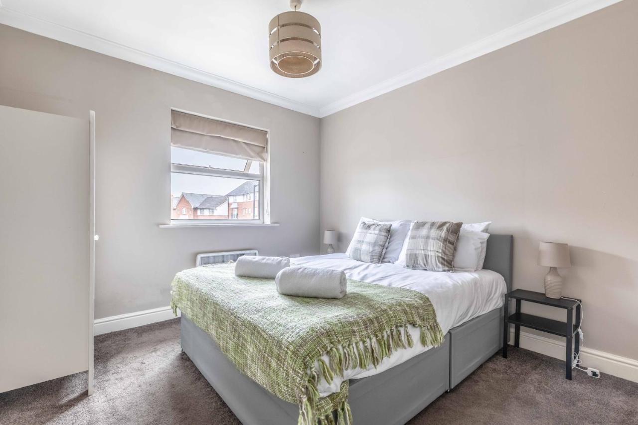 Cosy Central Windsor Apartment & Free Parking! Eksteriør billede